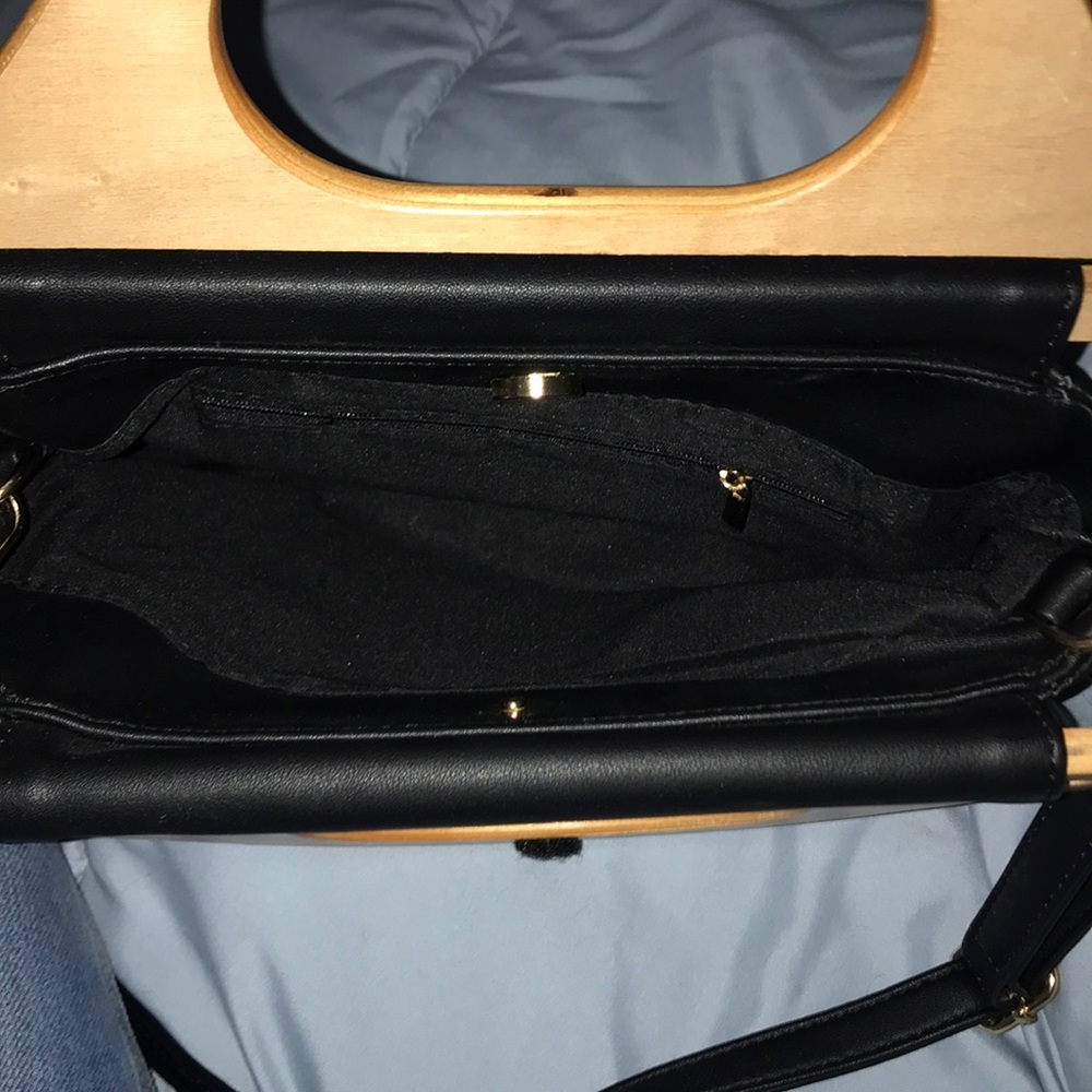 NEW Nasty Gal Black Wooden Handle Crossbody - Picture 5 of 5